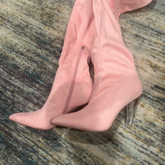 Never worn pink thigh high boots - Picture 5 of 6